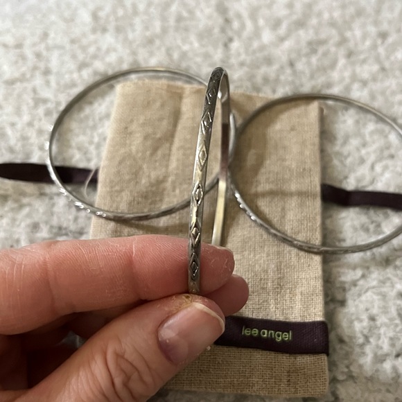 🩶Set of 3 Silver Bangle Bracelets🩶 - Picture 4 of 5